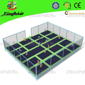 Trampolín interior de gran tamaño con red de seguridad (3021c)